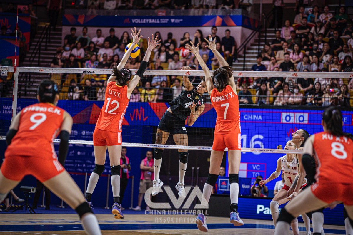 神仙对局!排球比赛过程堪比大片的简单介绍 神仙对局!排球比赛过程堪比大片的简单介绍