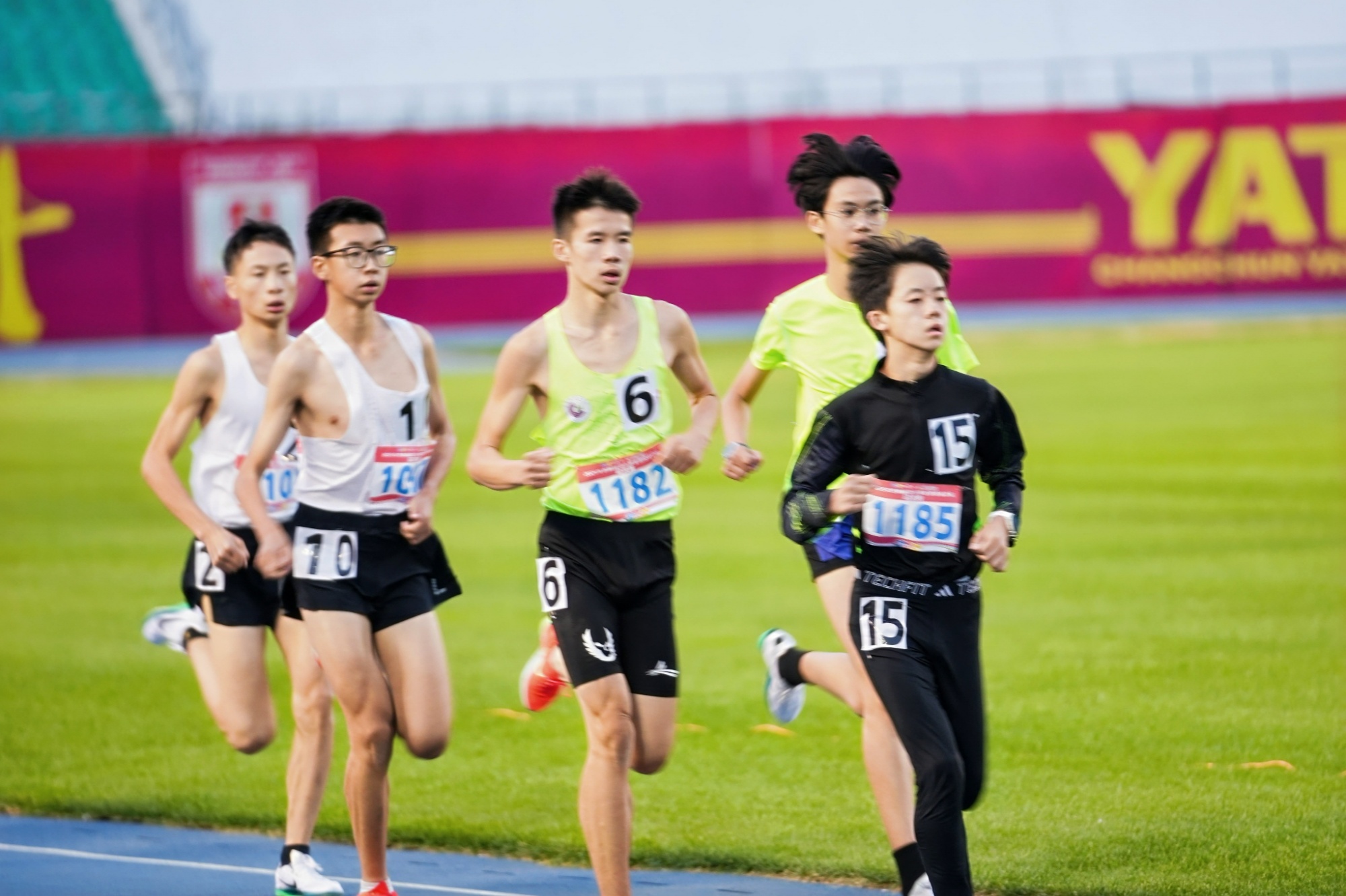 田径总决赛即将打响,冠军归属成谜 田径总决赛即将打响,冠军归属成谜