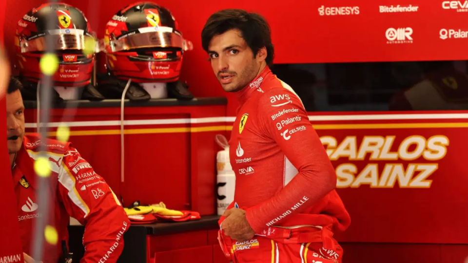 包含法拉利完胜雷诺车队，塞恩斯惊艳四座的词条