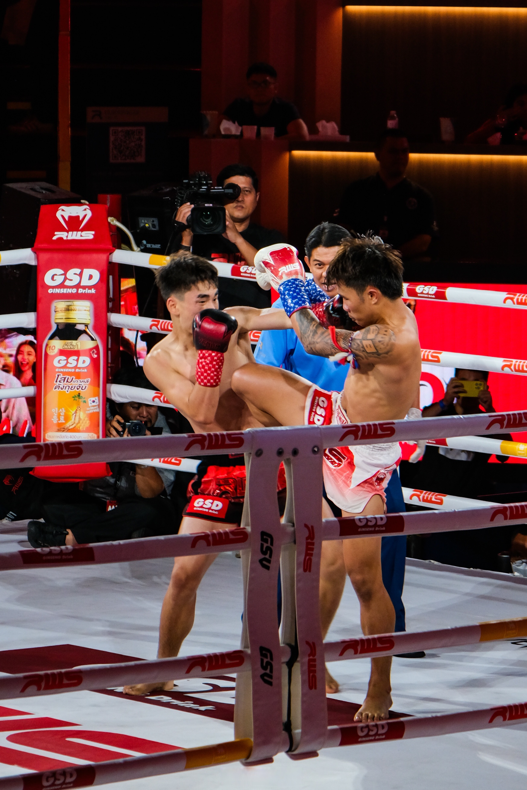 印度队完胜泰国队,石宇奇扛起全队 印度队完胜泰国队,石宇奇扛起全队