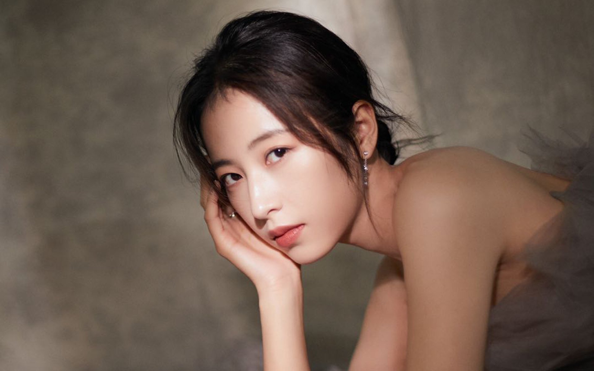 地中海的坚盾与北境的躁动,阿什拉夫在焦点战中证明自己