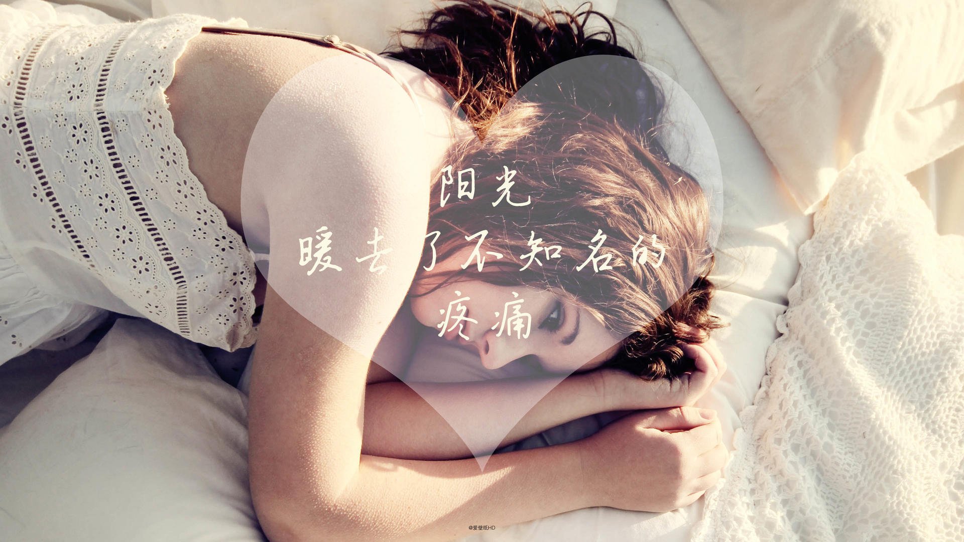 让我们先扩展思维，构思一个能抓住这种唯一性精髓的标题